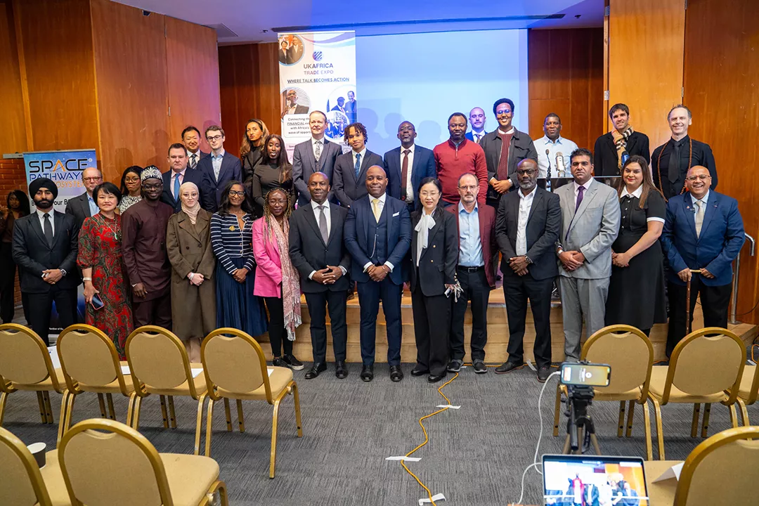 匯玨科技集團(tuán)在UK Africa Trade Expo 2025大力推動能源合作，共同助力全球零碳化目標(biāo)