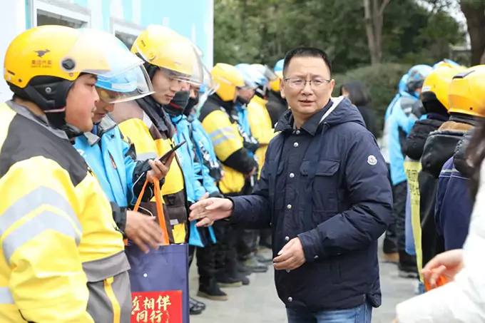 暖“新”行動(dòng)心意滿滿，“騎”樂融融共迎新春